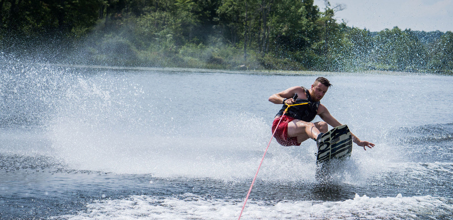Waterskiing