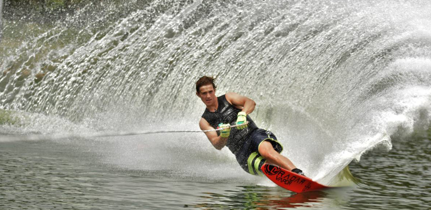 Waterskiing